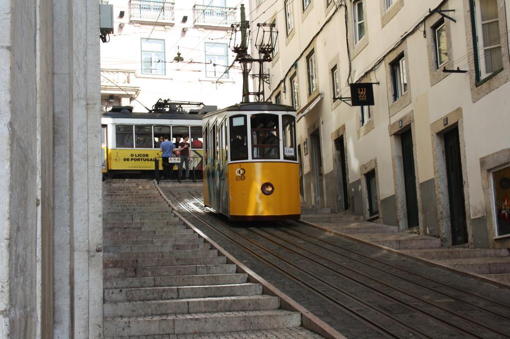 Light Of Lisbon Apartments II Bagian luar foto
